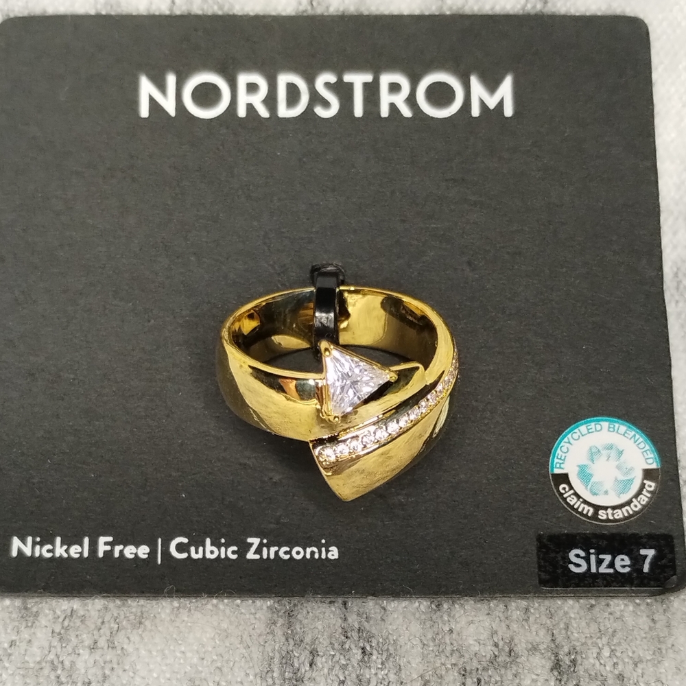 Nordstrom Cubic Zirconia ring  Size7 NWT